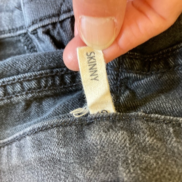 rag & bone The Skinny in Soft Rock With Holes Black Zipper/Button Size 29 - Picture 6 of 15